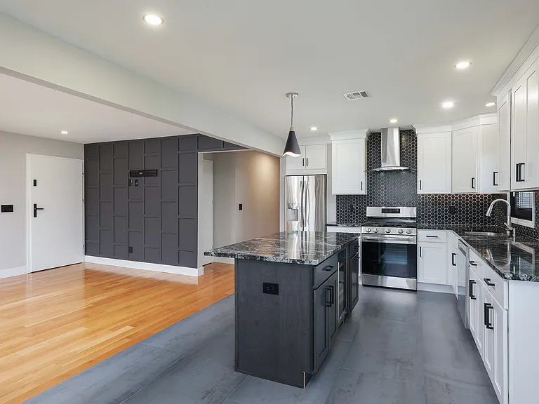 400 Knopf St #2 — Photo 10