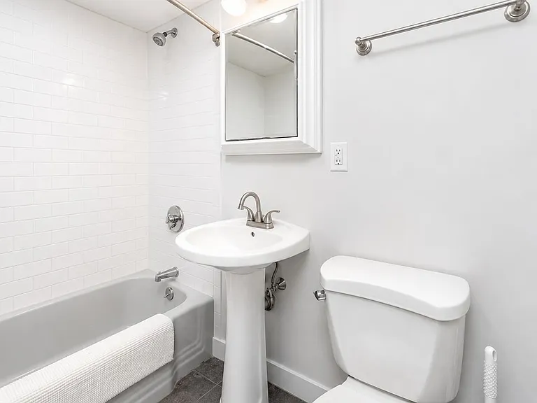 1105 Lexington St #7-5 — Photo 6