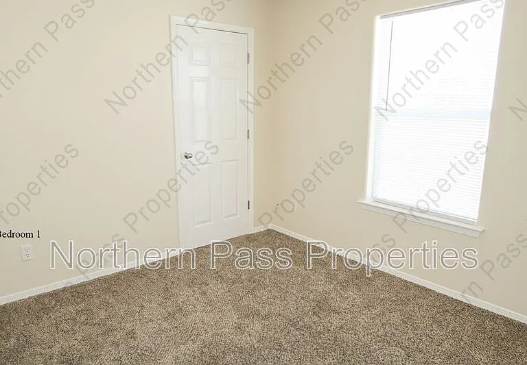 7720 Howard St #A — Photo 11