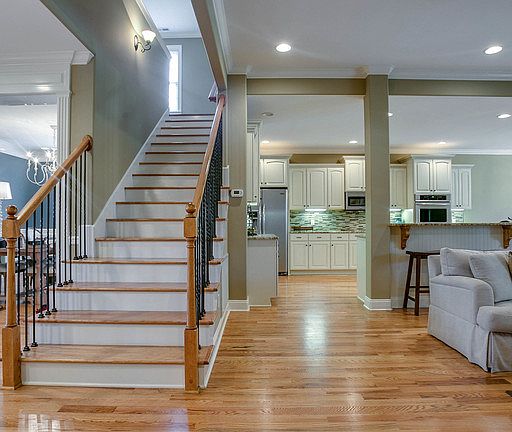 2nd image of 8112 Richpine Dr