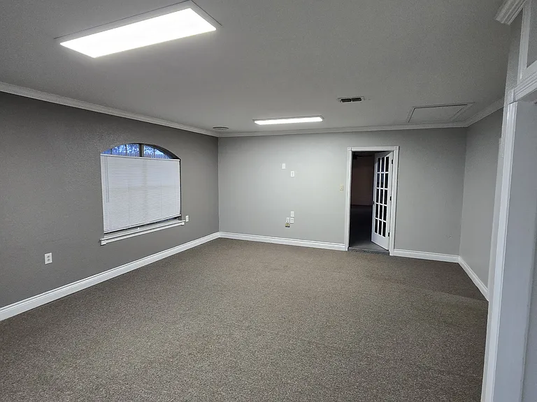 1730 River Rd — Photo 21