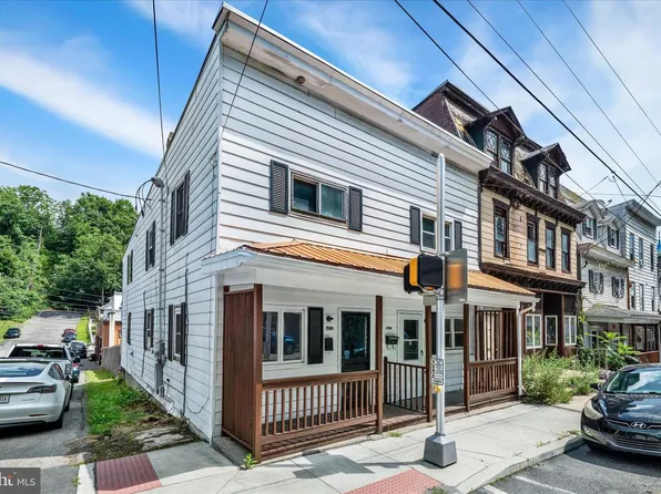 594-596 Sunbury St, Minersville, PA 17954