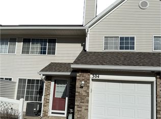 150 S Prairie View Dr Unit 304, West Des Moines, IA 50266