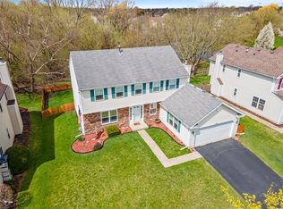 1266 Fernleaf Dr, Crystal Lake, IL 60014