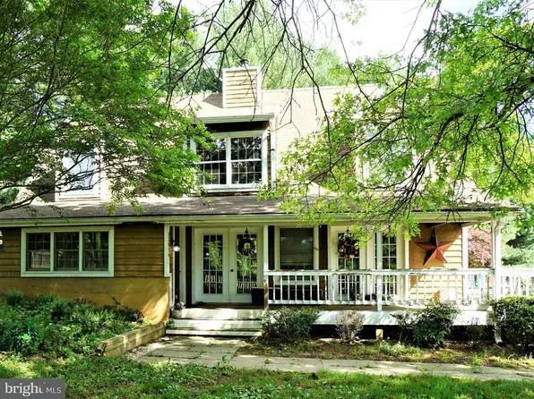 23094 Evergreen Mills Rd, Leesburg, VA 20175