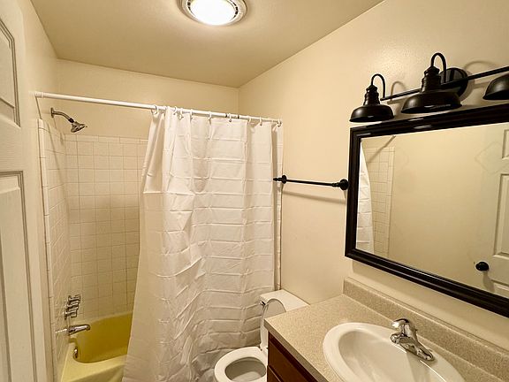 4th image of 1110 S 23rd St #B1