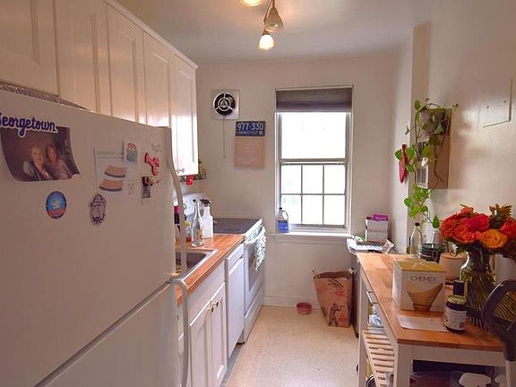 5th image of 115 E Glebe Rd