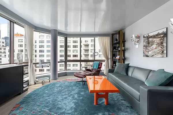 1st image of 300 E 64th St APT 18D