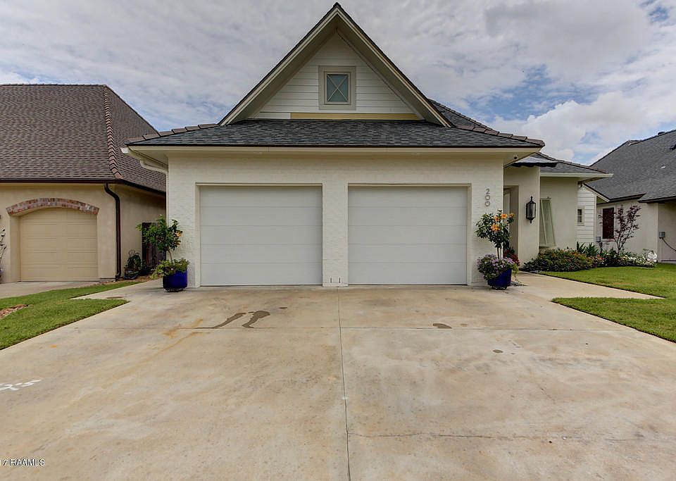 2nd image of 200 Ardenwood Dr
