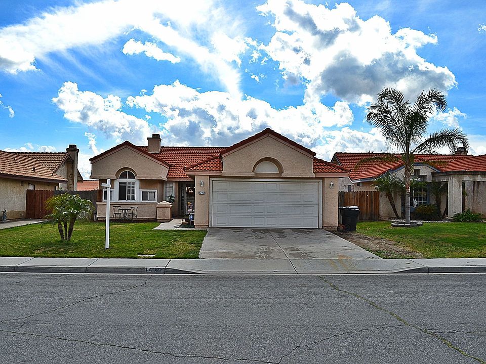 1st image of 17141 Melon Ave