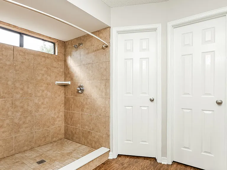 8315 Crosswind Rd — Photo 11