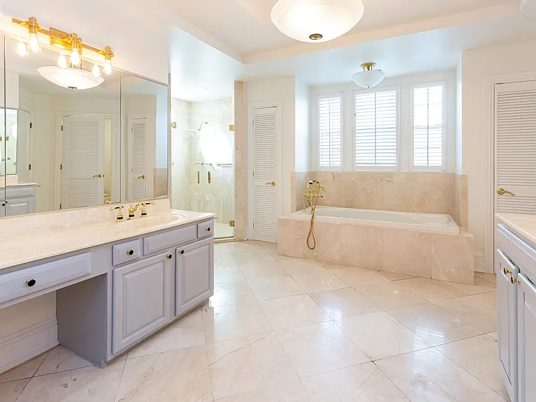 147 Interlachen Ave #202 — Photo 9