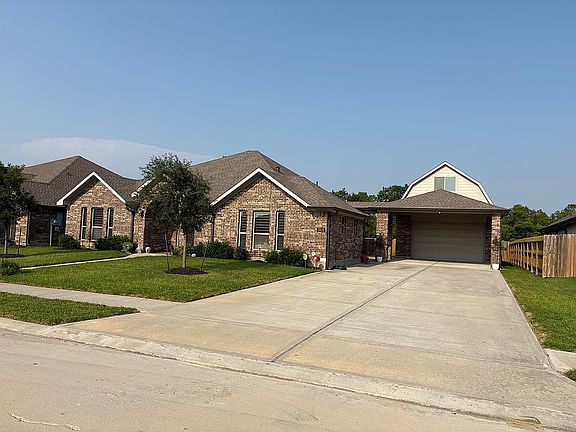 3rd image of 3423 Patagonia St