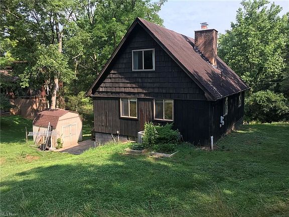 2nd image of 1602 Woodland Dr