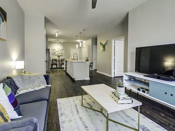 4th image of 3809 S Congress Ave APT 246