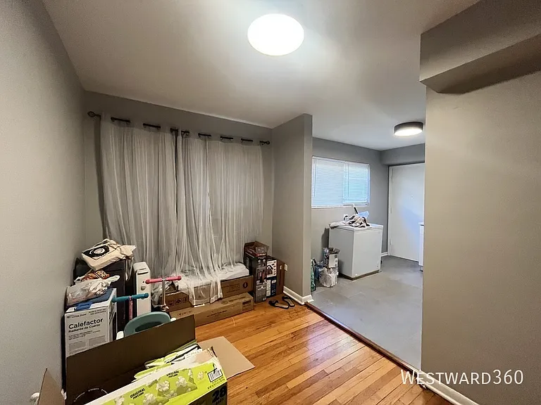 1624 W Touhy Ave #1B — Photo 5