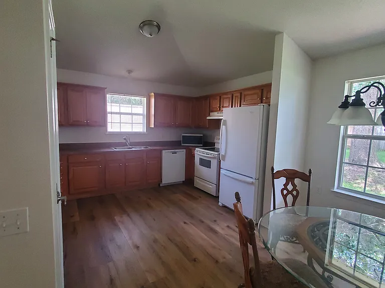 9833 Crestmont Cir — Photo 11