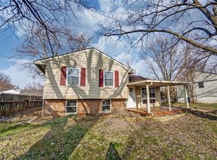 1916 Commonwealth Dr, Xenia, OH 45385