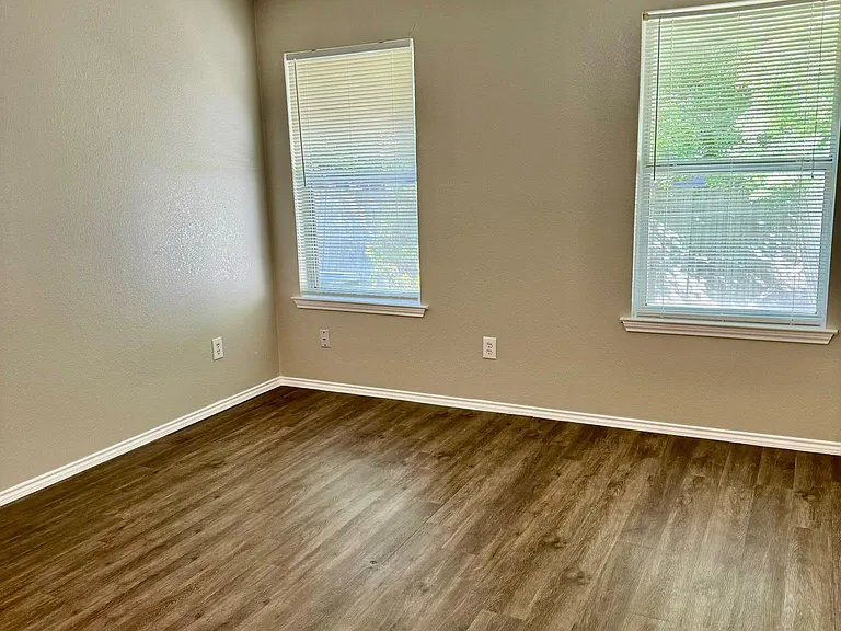 311 Moss Hill Dr — Photo 21