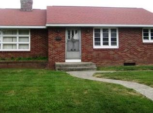 76 Van Horn St, Chicopee, MA 01013