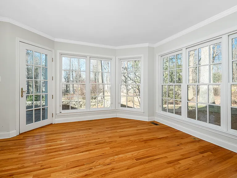 12 Norton Ln — Photo 6