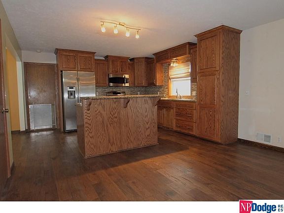 2nd image of 7907 Nina St