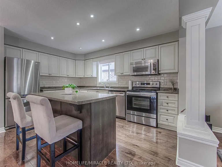 77 Laughland Ln #UPPER — Photo 6