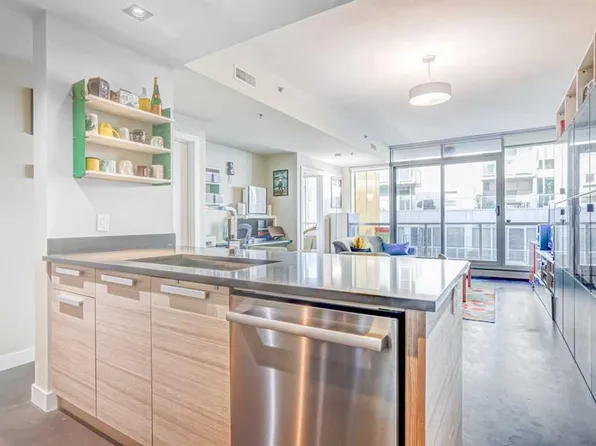 235 W 9a St NW #410, Calgary, AB T2N 4H7