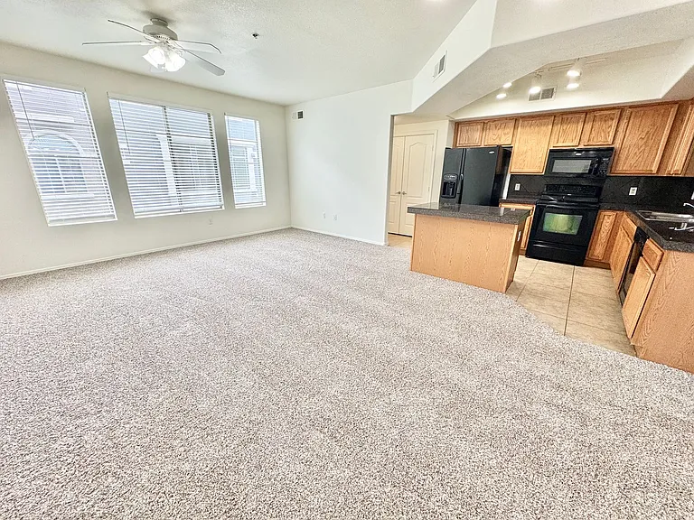 2402 E 5th St #1604 — Photo 4