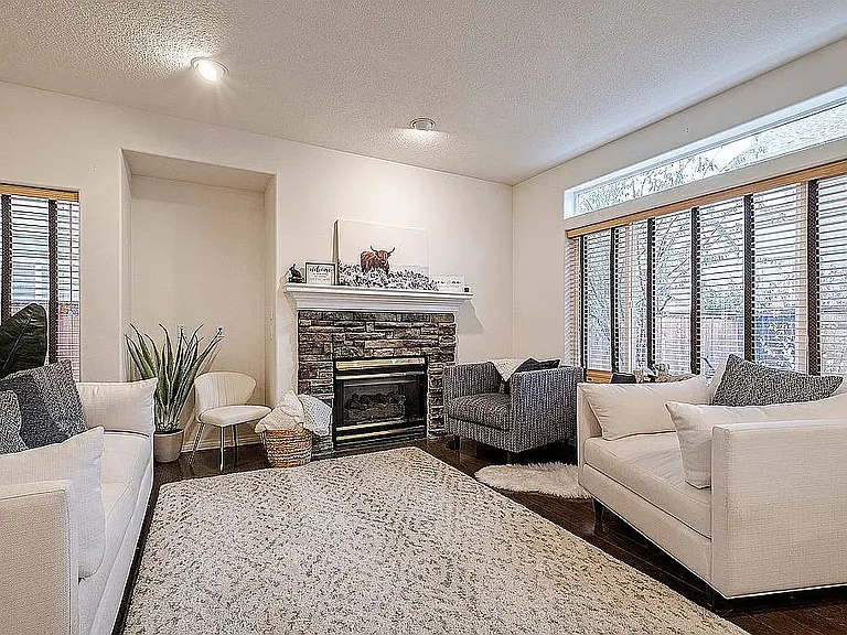1435 NE Setting Sun Dr — Photo 19