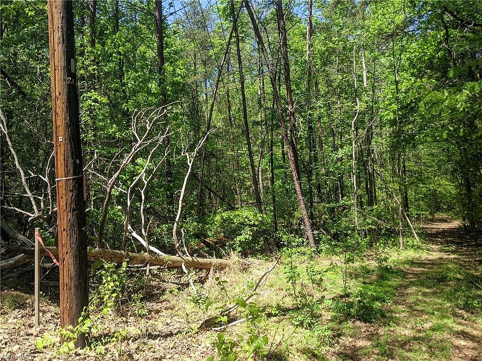1st image of 3837 Eastview Dr Lot 83-85