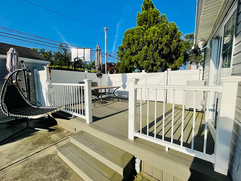 253 Devonshire Dr #1 — Photo 10