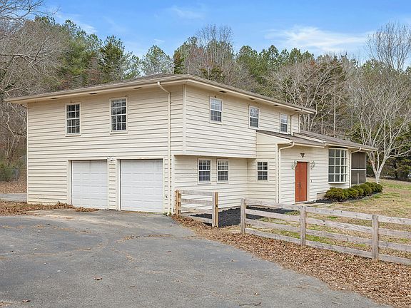 3rd image of 10729 Hixson Pike