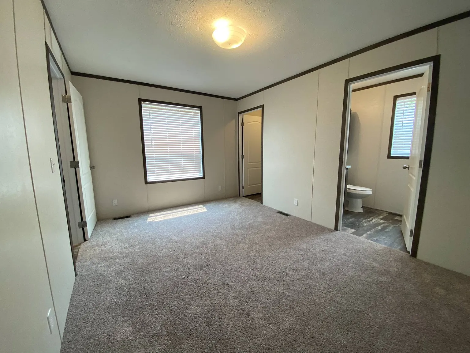 3 bed, 2.0 bath, $1,099 — Photo 4