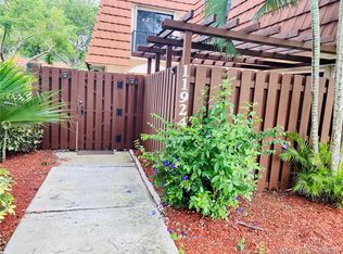 11924 SW 7th Ct #11924, Davie, FL 33325