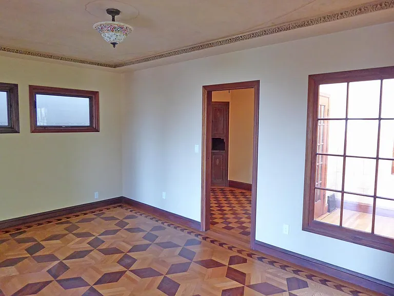 185 Beaver St — Photo 10