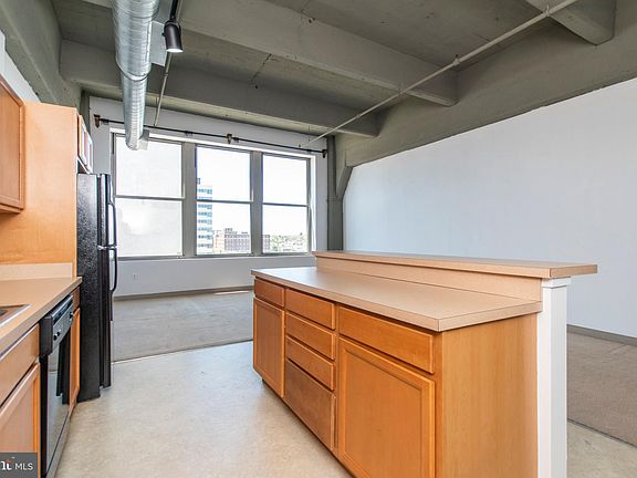 4th image of 511-19 N Broad St APT 703