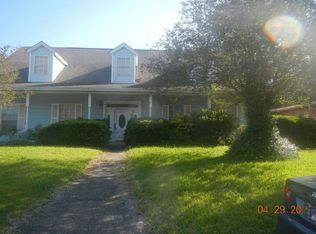 117 Dickson Dr, Belle Chasse, LA 70037