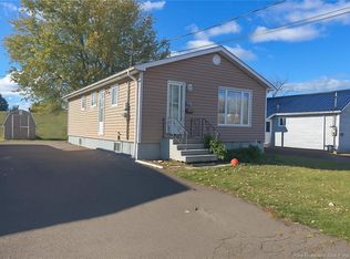 118 Cedar St, Moncton, NB E1C7L4