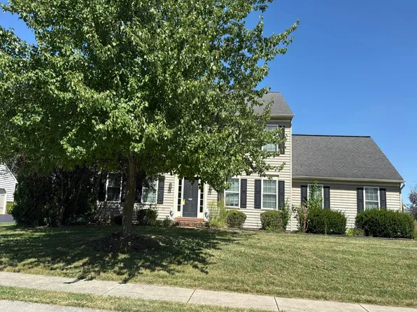 1370 Sterling Dr, York, PA 17404