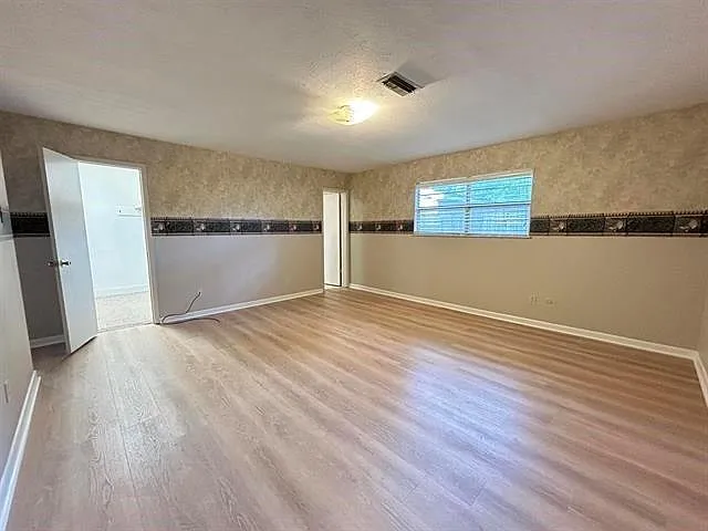 270 Ferndale Ln — Photo 16
