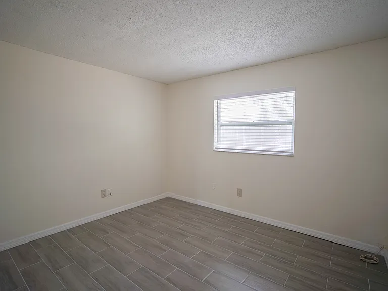 1521 Clark St #1521 — Photo 6