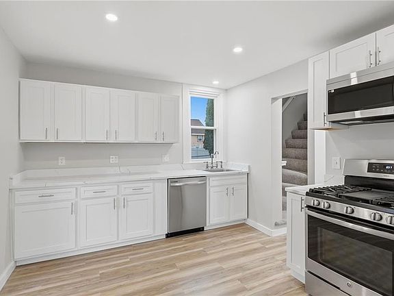 5th image of 128 Cleveland St
