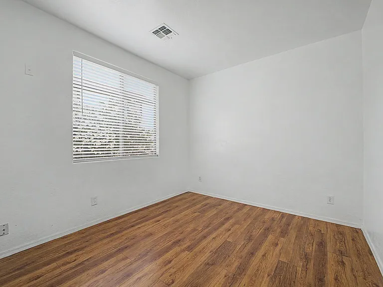 15235 W Windward Ave — Photo 25
