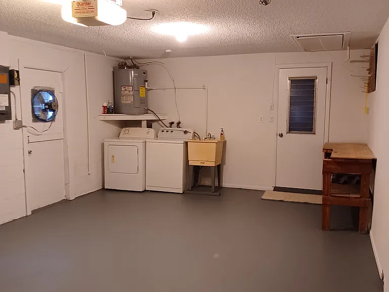 6437 Limerick Ave — Photo 23