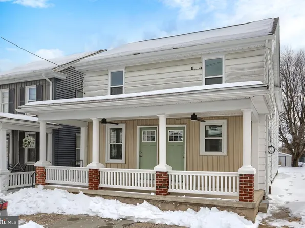 416 Penn St, Middletown, PA 17057