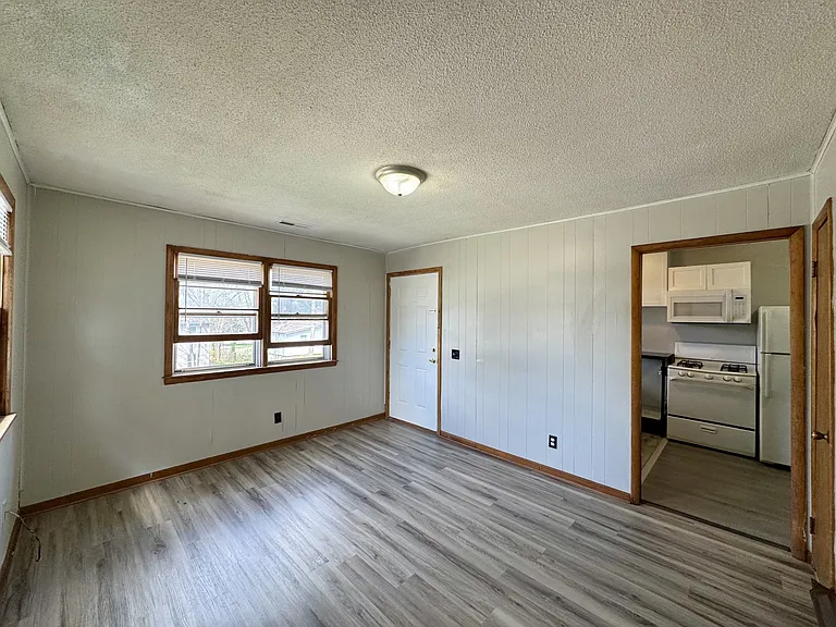 420 Jackson St #B — Photo 2