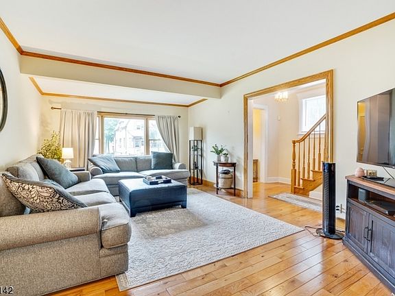2nd image of 32 Washburn Pl #1