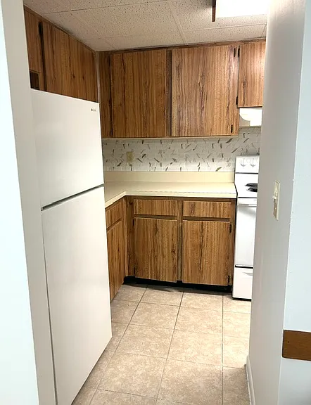 130 Jasmine Woods Ct #11D — Photo 3