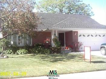 1st image of 22618 Shorewood Dr
